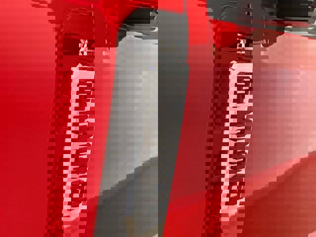 New 2025 Ford F550 4x4 Regular Cab Super Duty image 8