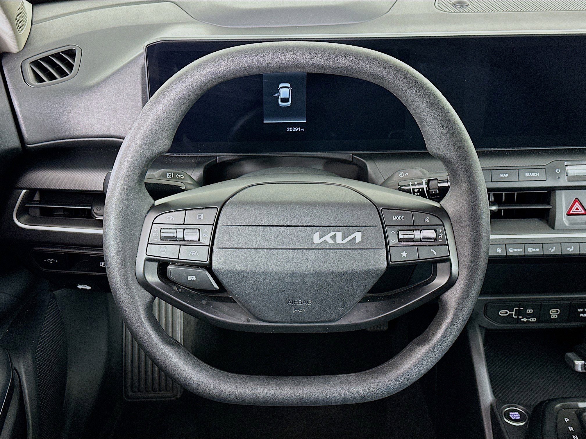 Used 2025 Kia K4 LXS image 18