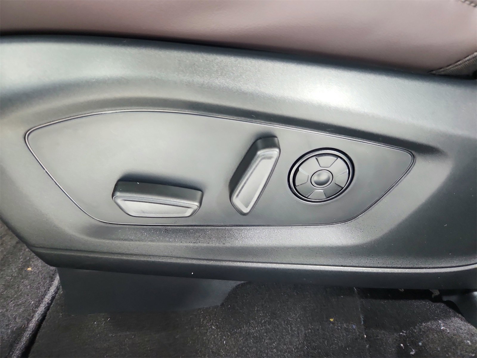 New 2026 Ford Explorer Platinum image 20