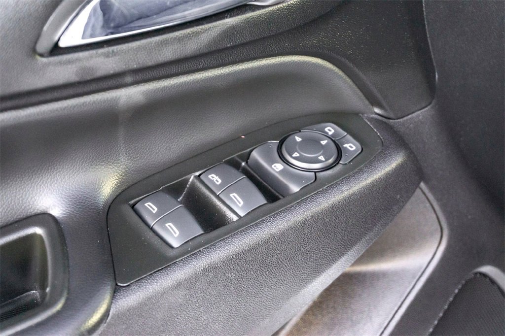 Used 2024 Chevrolet Equinox LT image 11