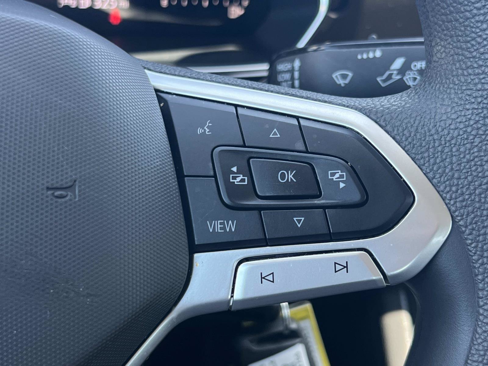 Certified 2023 Volkswagen Jetta S FWD image 22