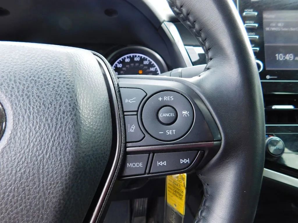 Used 2023 Toyota Camry SE image 15