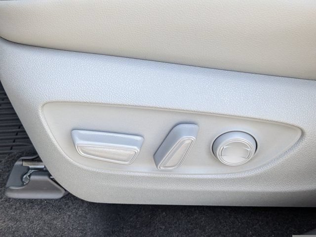 New 2026 Toyota Highlander XLE AWD/4WD image 17