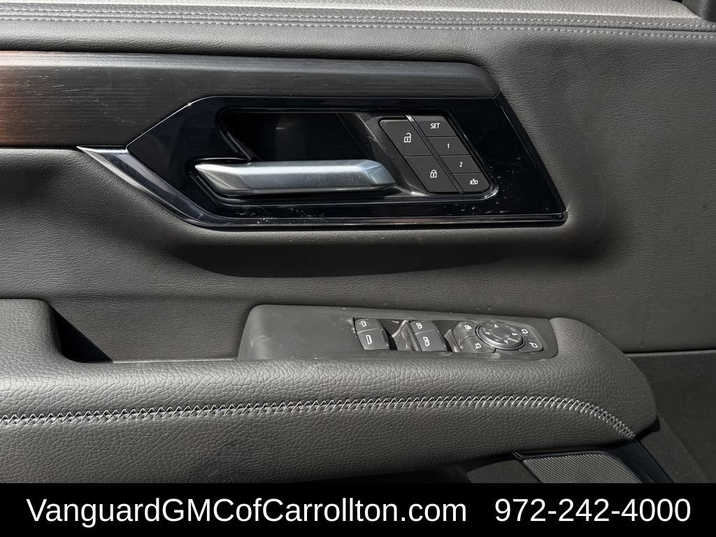 New 2026 GMC Yukon Denali w/ Denali Reserve Package AWD/4WD image 21