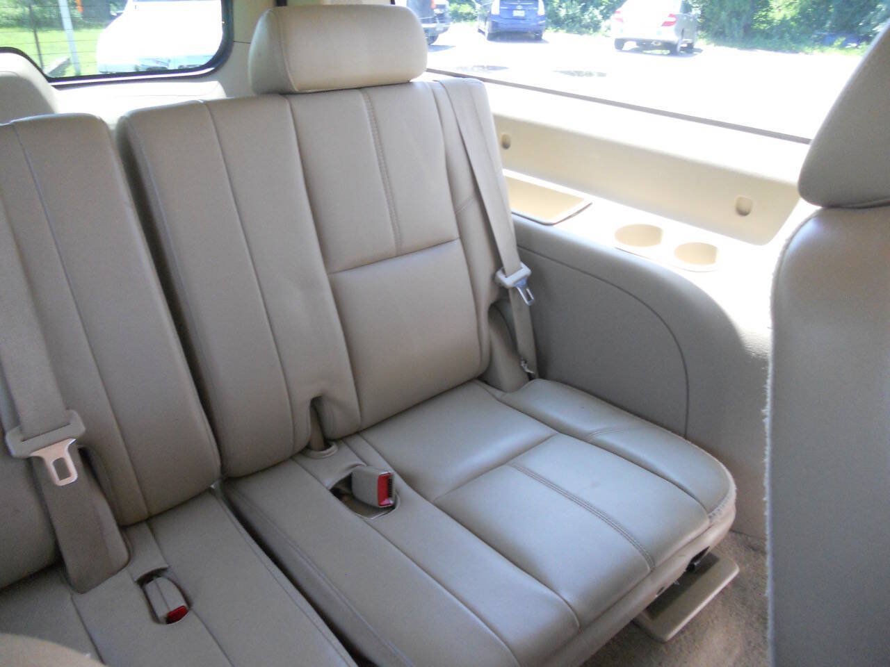 Used 2013 Chevrolet Suburban LT AWD/4WD image 29