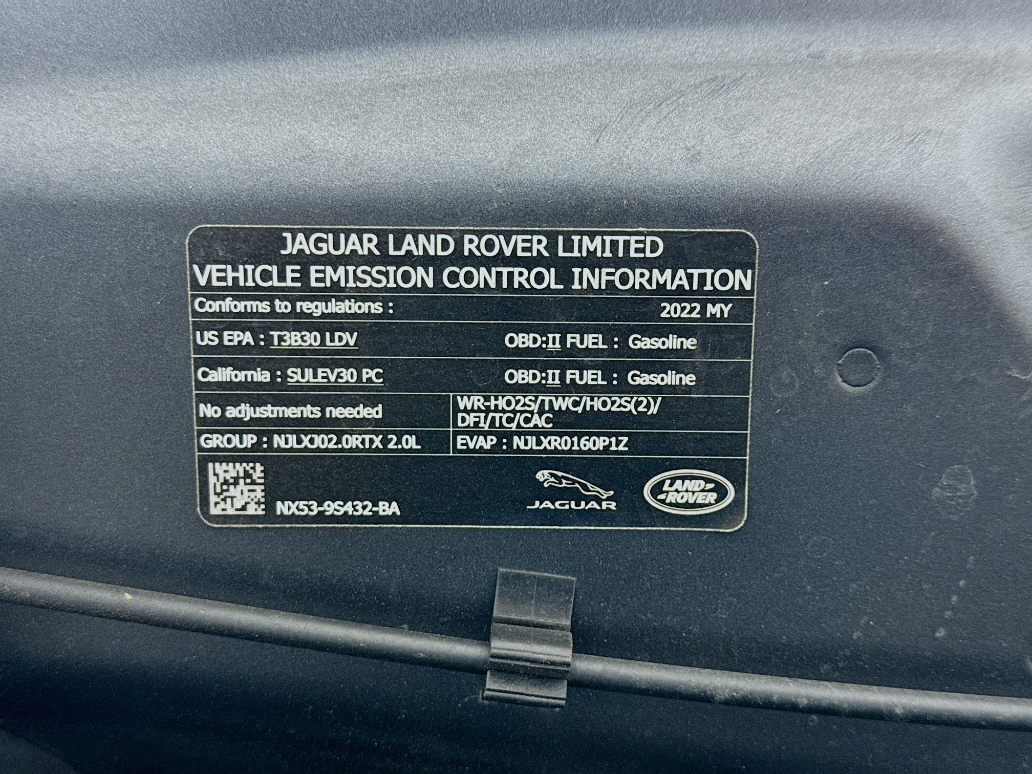 Used 2022 Jaguar XF SE RWD image 21