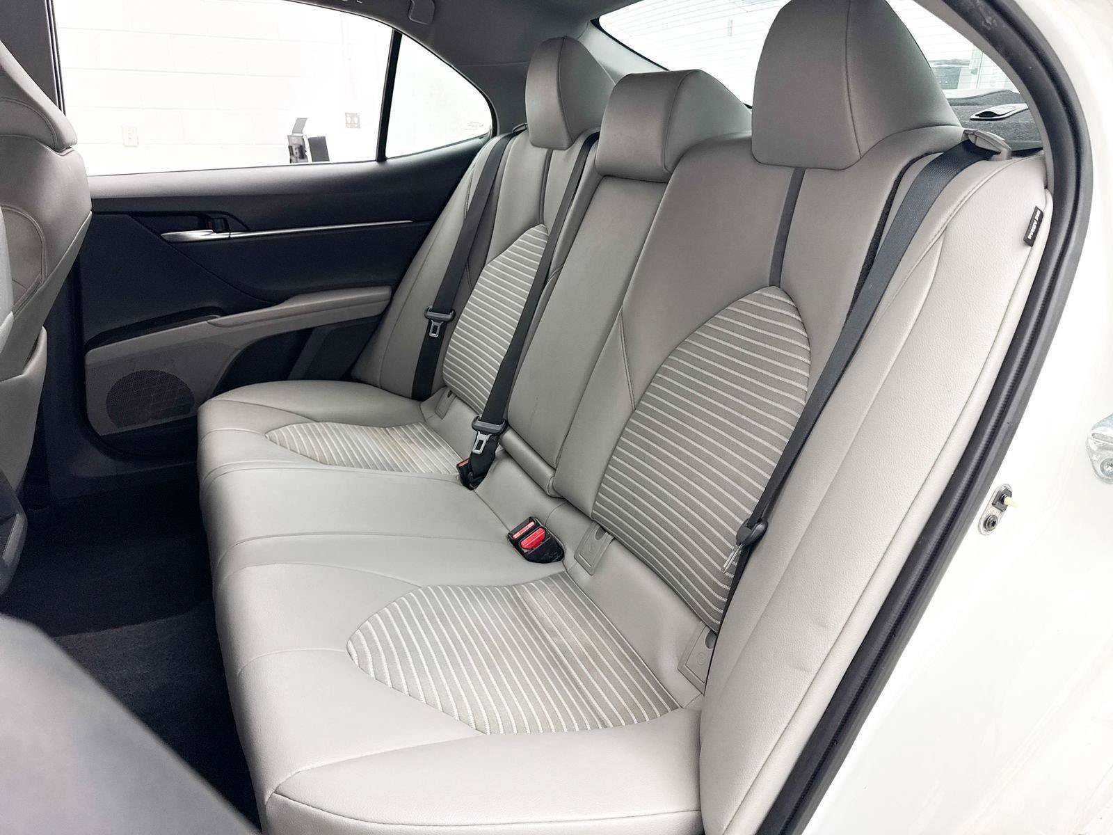 Used 2021 Toyota Camry SE FWD image 24