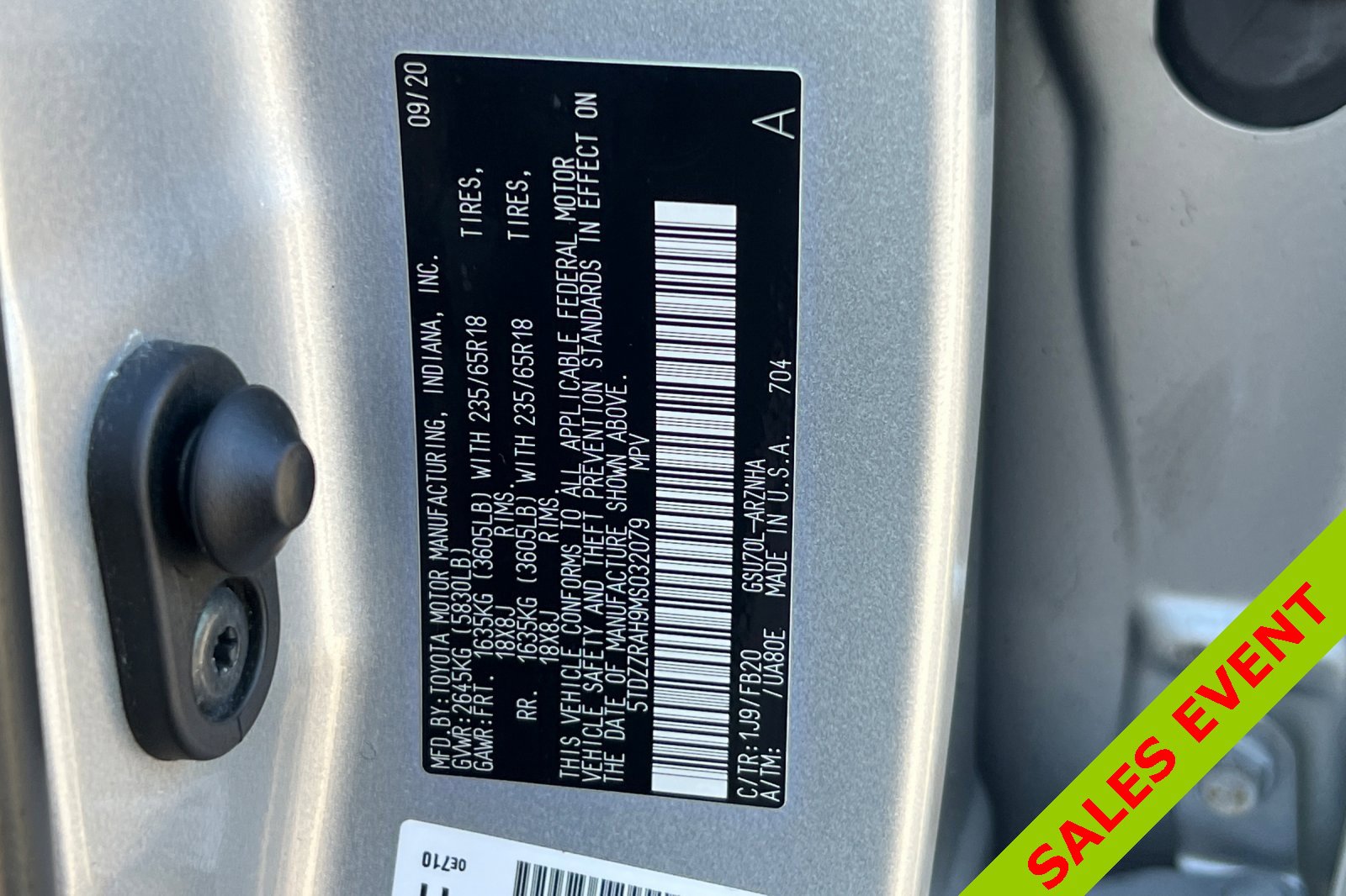 Used 2021 Toyota Highlander LE image 30