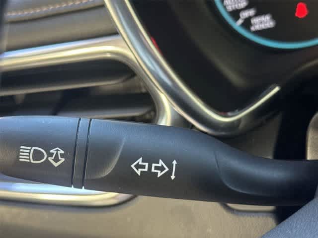Used 2018 Chevrolet Equinox LT AWD/4WD image 24