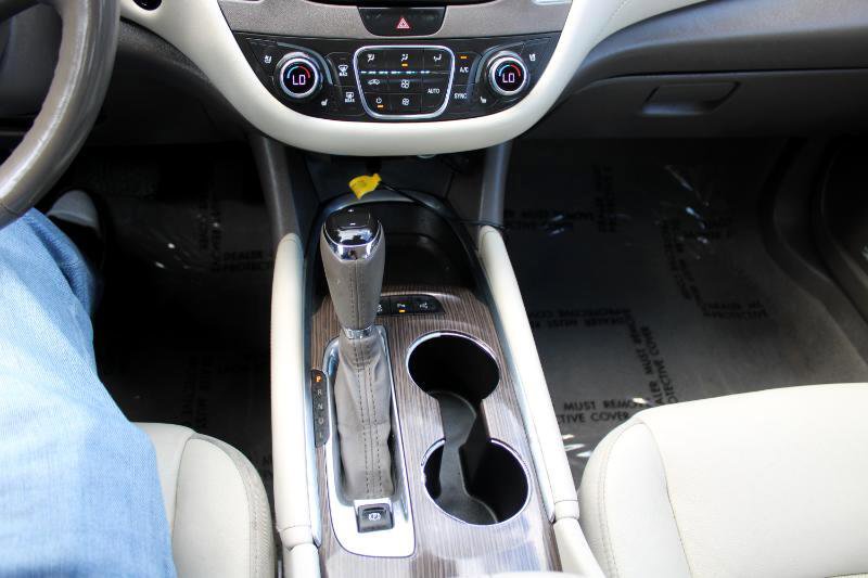 Used 2019 Chevrolet Malibu Premier w/ Sun and Wheel Package image 25