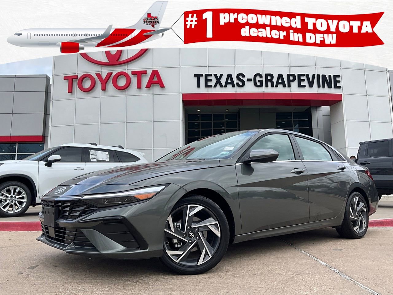 Used 2025 Hyundai Elantra SEL image 1