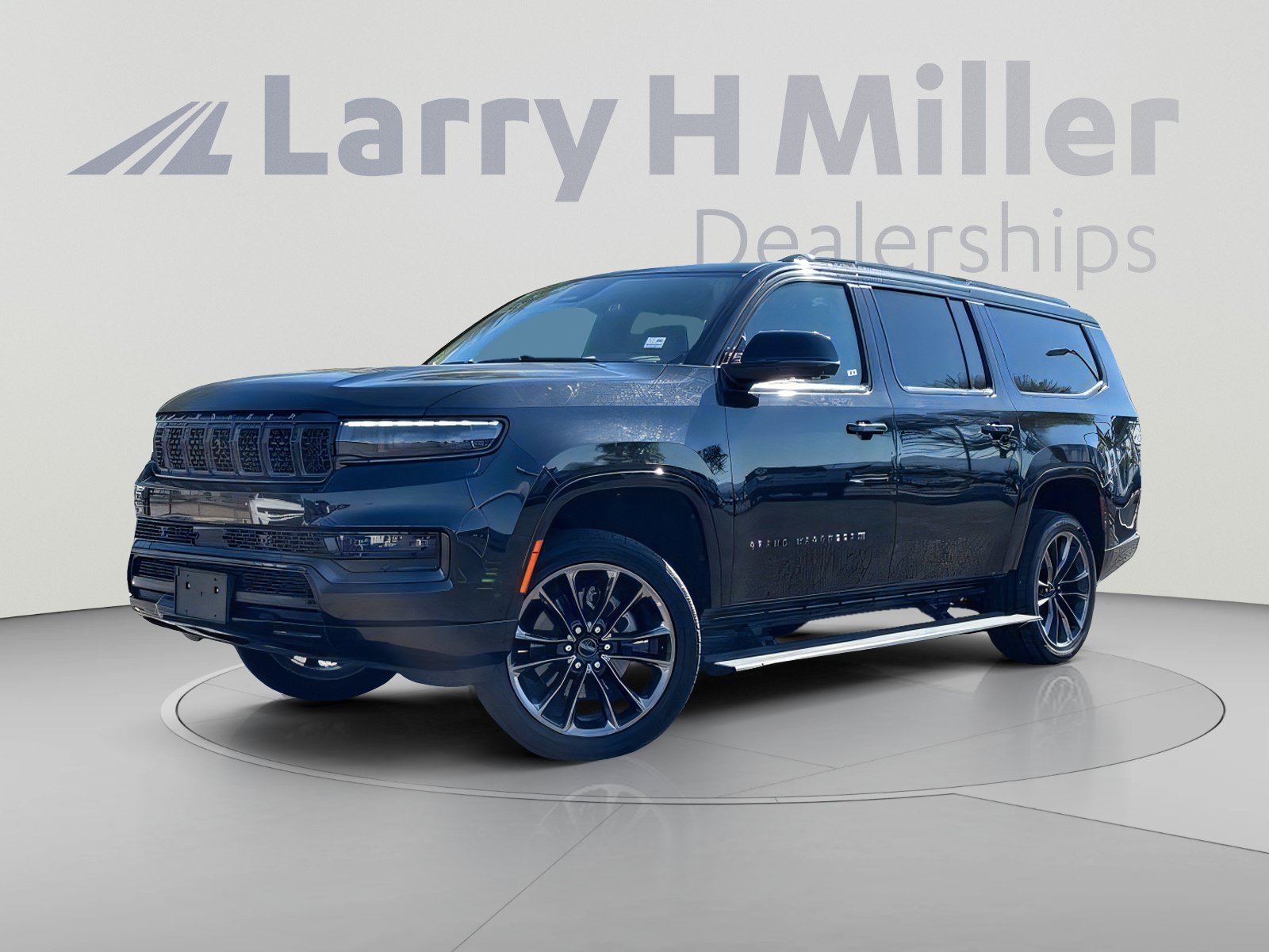 Used 2024 Jeep Grand Wagoneer L Series II w/ Quick Order Packagew 28T AWD/4WD image 2