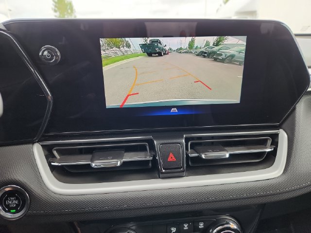 Used 2025 Chevrolet TrailBlazer LT AWD/4WD image 41