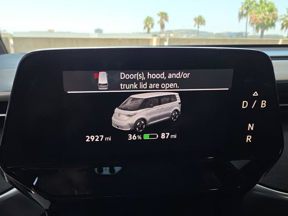 Used 2025 Volkswagen ID. Buzz Pro S Plus AWD/4WD image 21