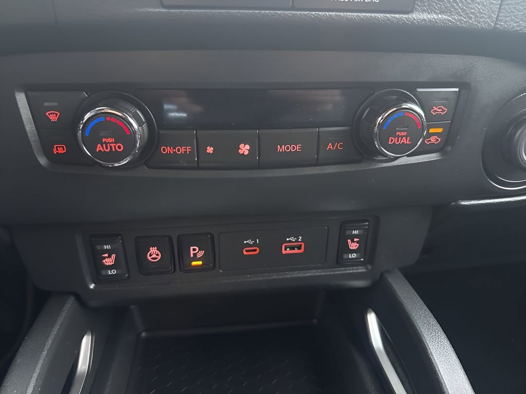Used 2023 Nissan Frontier SV w/ SV Convenience Package image 22