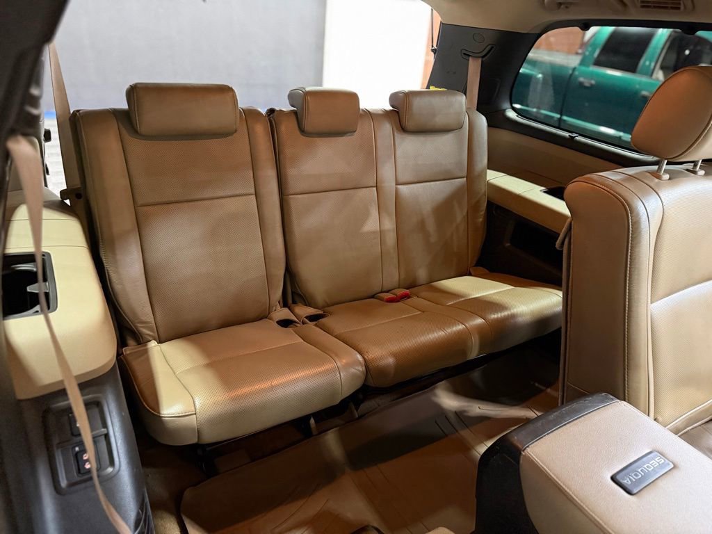 Used 2008 Toyota Sequoia Platinum AWD/4WD image 26
