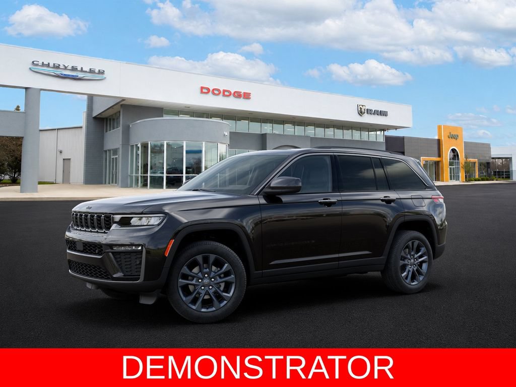 New 2026 Jeep Grand Cherokee Limited AWD/4WD image 2