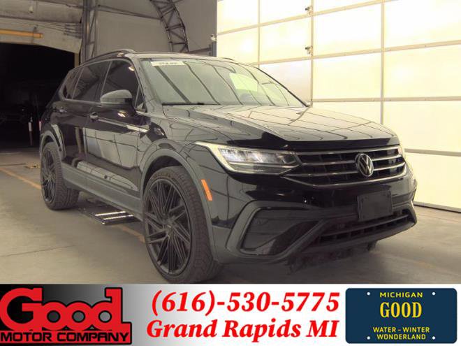 Used 2022 Volkswagen Tiguan S image 1