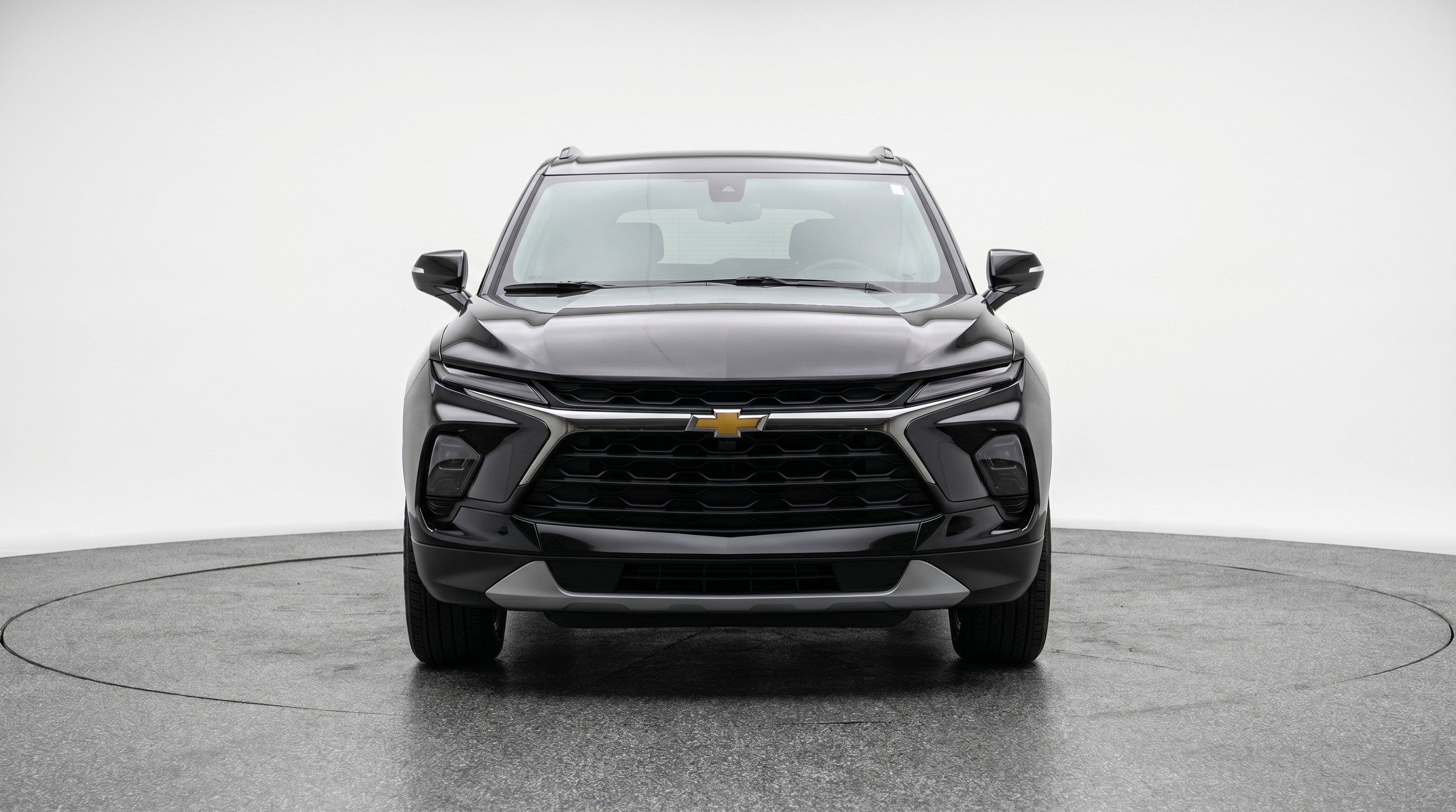 Used 2025 Chevrolet Blazer LT FWD image 2