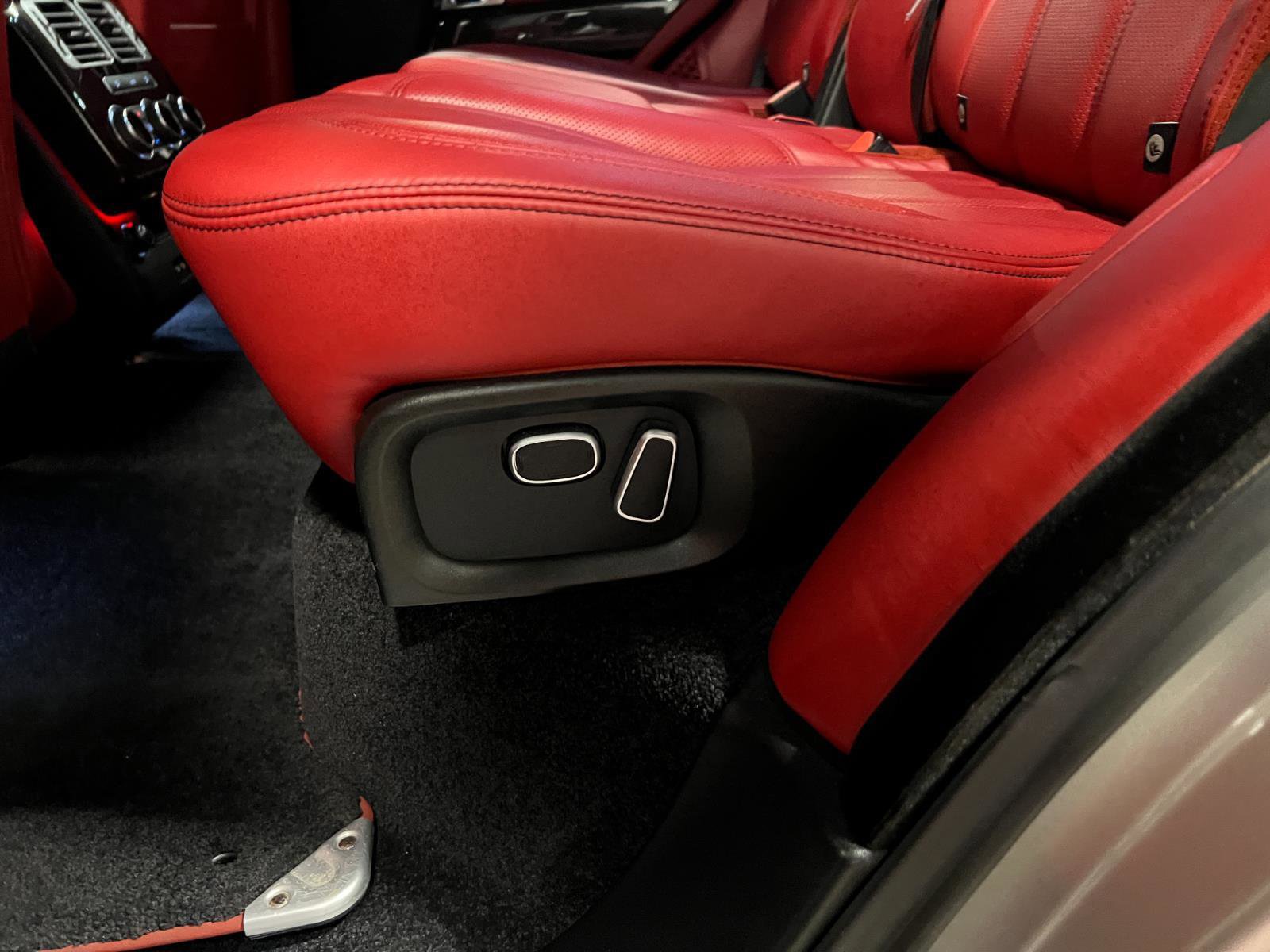 Used 2015 Land Rover Range Rover Autobiography image 34