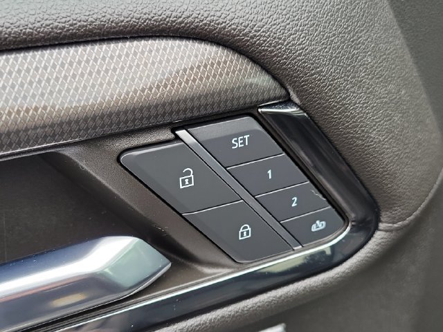 Used 2024 GMC Sierra 1500 AT4 w/ Technology Package AWD/4WD image 29