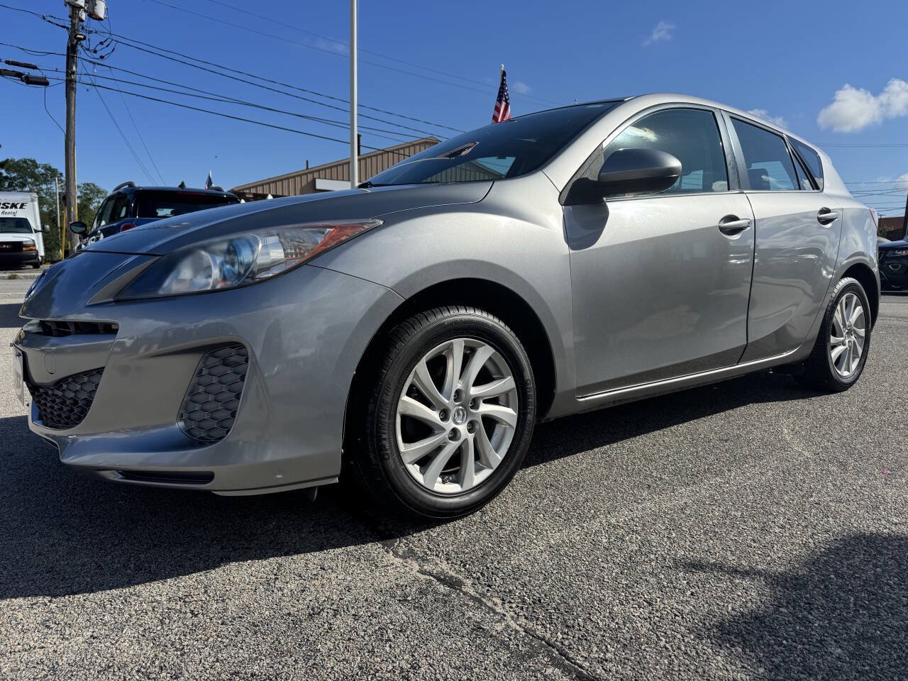 Used 2012 MAZDA MAZDA3 i Touring FWD image 3