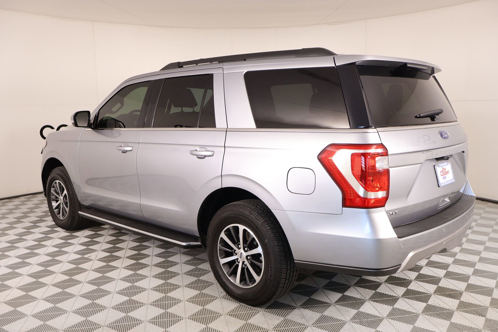 Used 2021 Ford Expedition XLT image 23