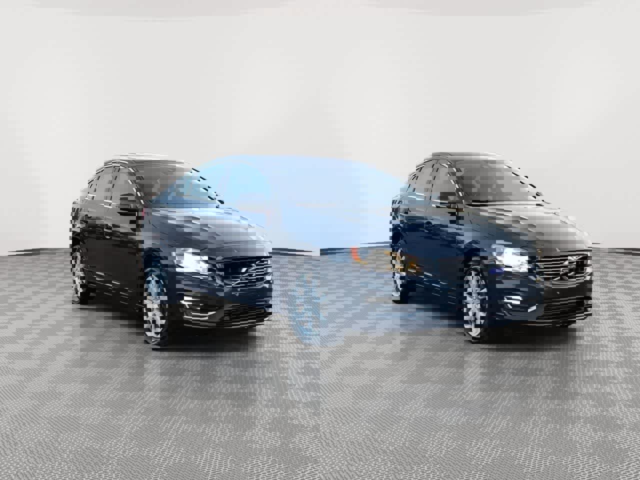 Used 2016 Volvo S60 T5 Premier image 2