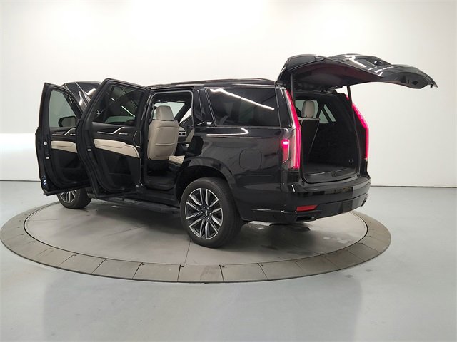 Used 2022 Cadillac Escalade Sport image 13