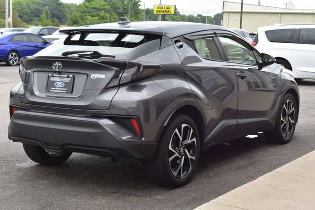 Used 2019 Toyota C-HR XLE FWD image 9