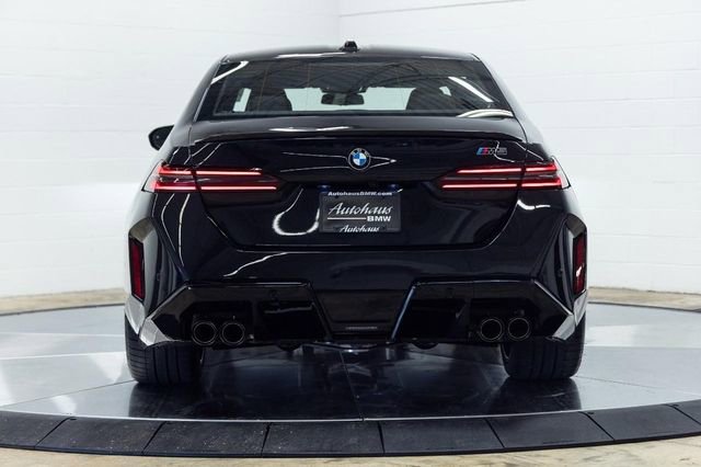 New 2026 BMW M5 image 10