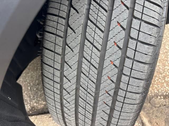 Certified 2026 Acura MDX w/ Technology Package image 4