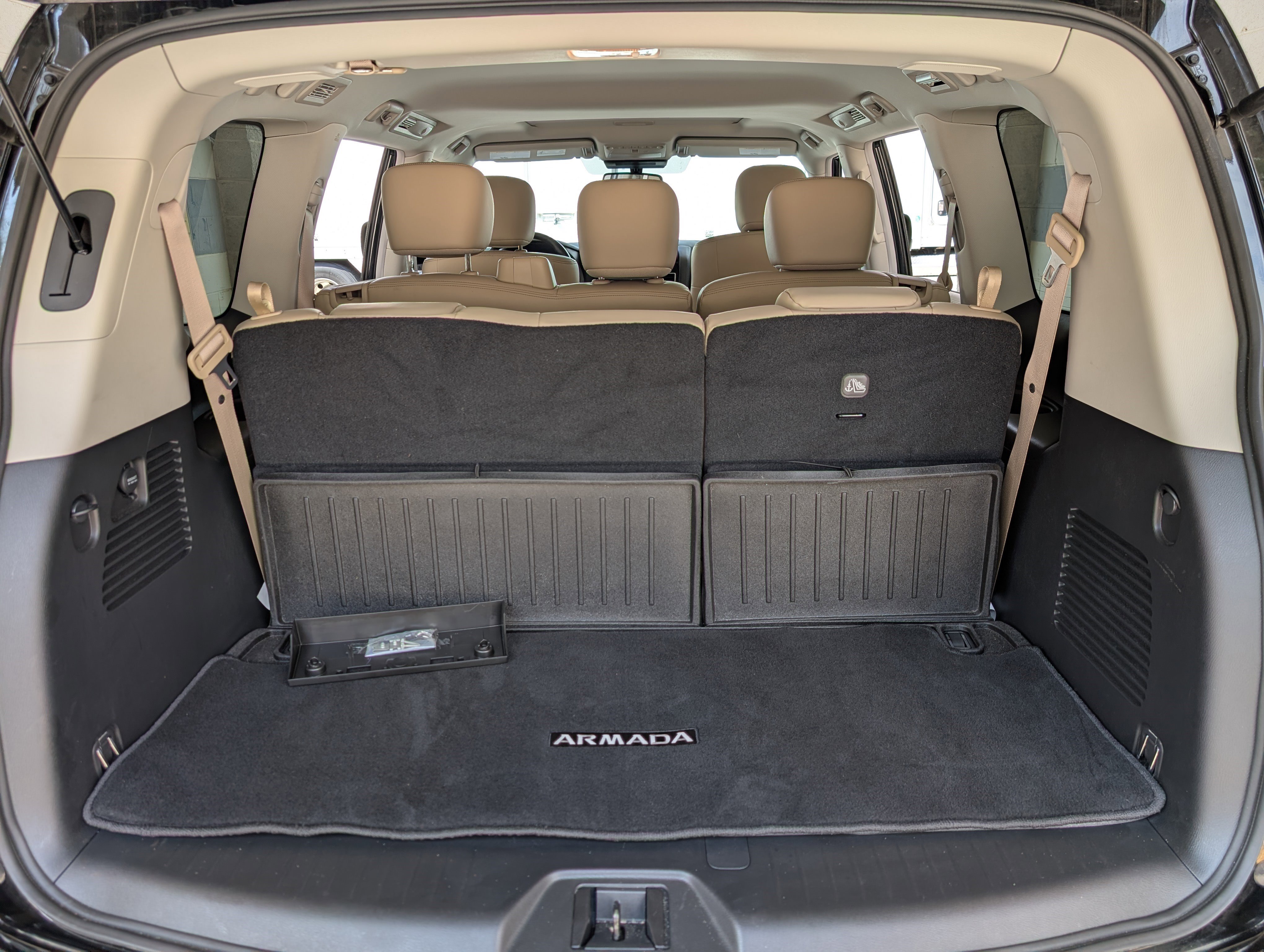 Used 2024 Nissan Armada SL w/ Cargo Package image 19