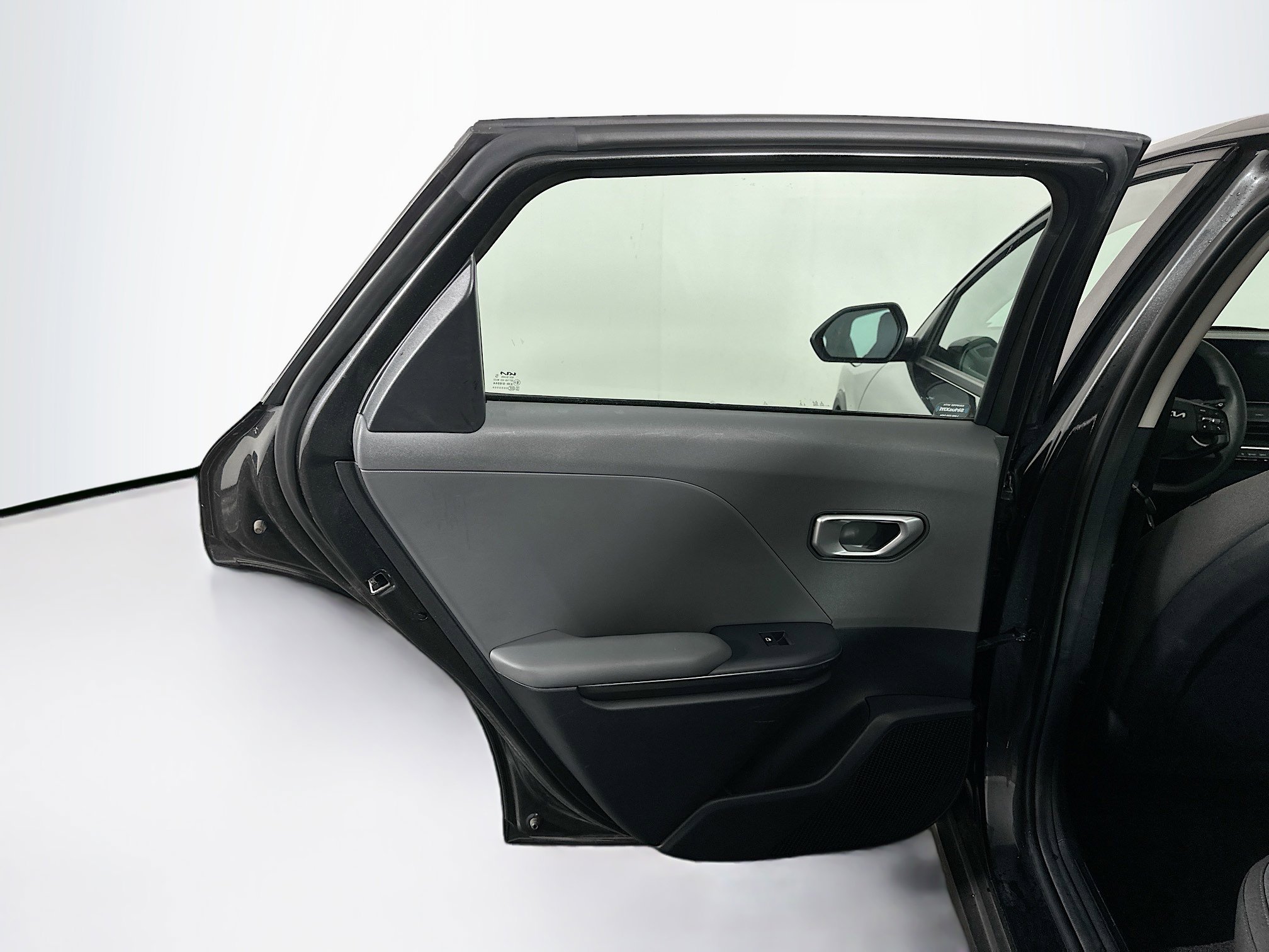 Used 2025 Kia K4 LXS image 26