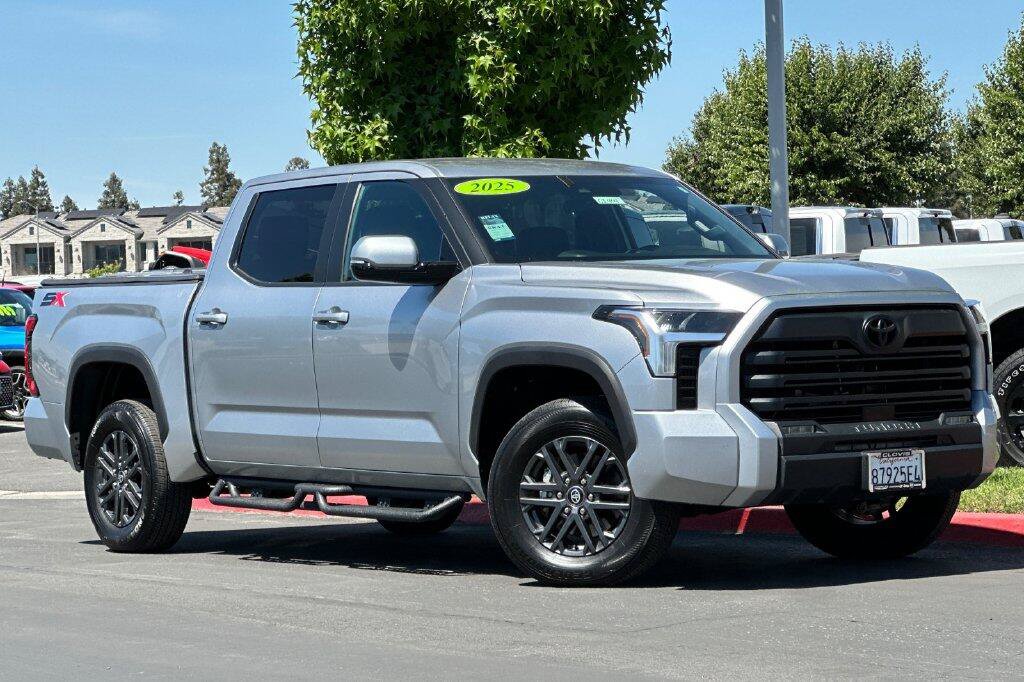 Used 2025 Toyota Tundra SR5 w/ SR5 Convenience Package AWD/4WD image 2