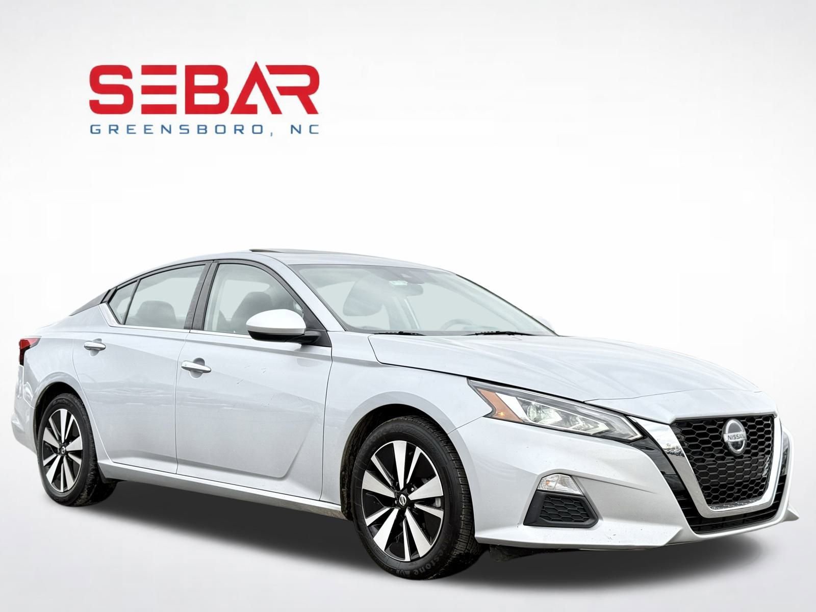 Used 2022 Nissan Altima 2.5 SV w/ SV Premium Package image 5