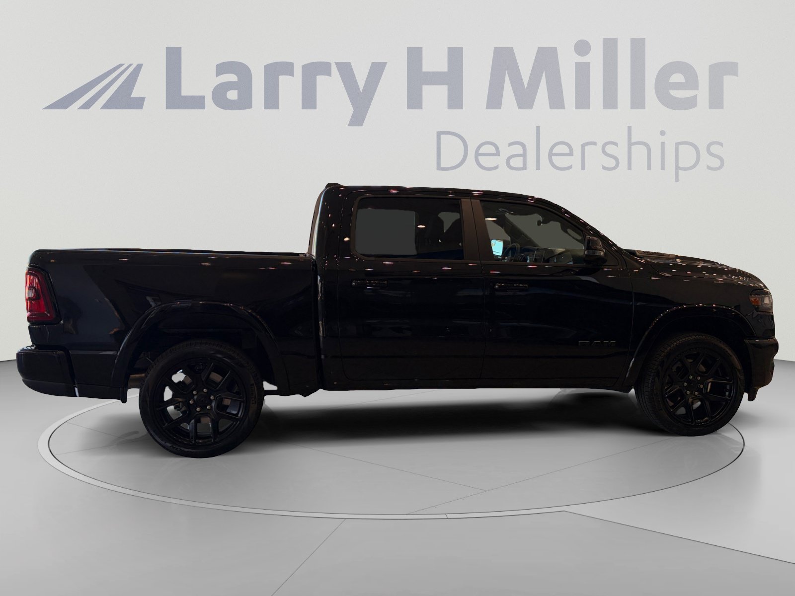 New 2027 RAM 1500 Laramie w/ Night Edition AWD/4WD image 6