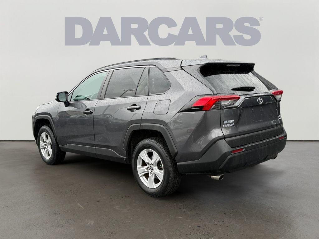 Used 2021 Toyota RAV4 XLE AWD/4WD image 5