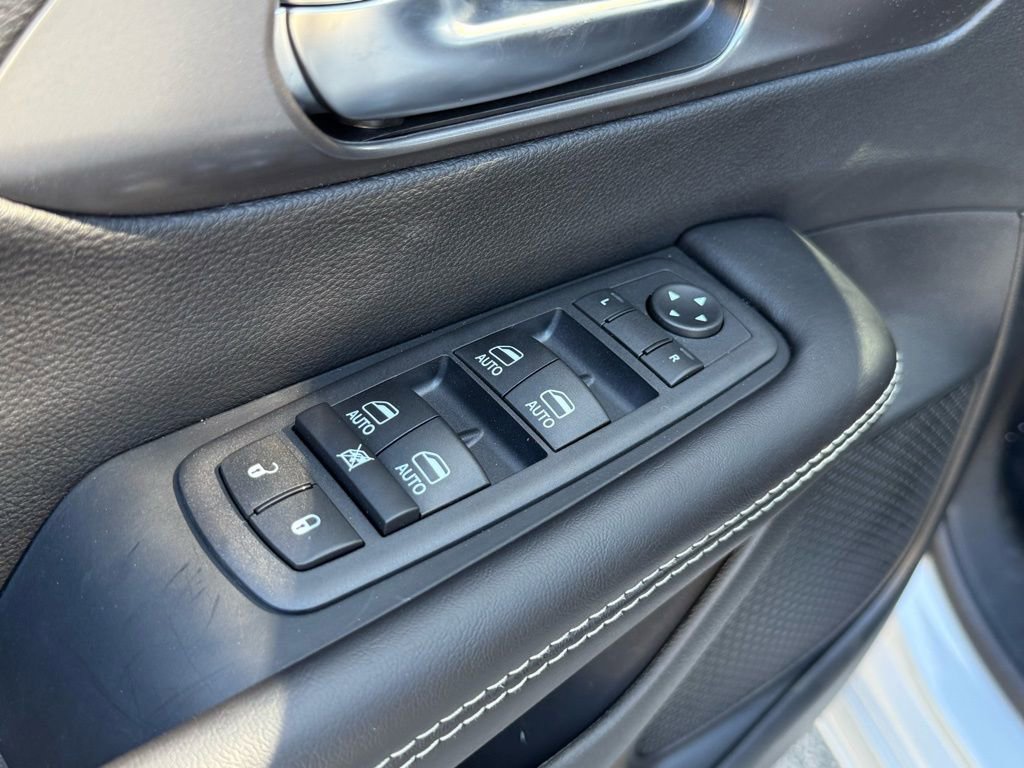 New 2026 Chrysler Pacifica Select image 46