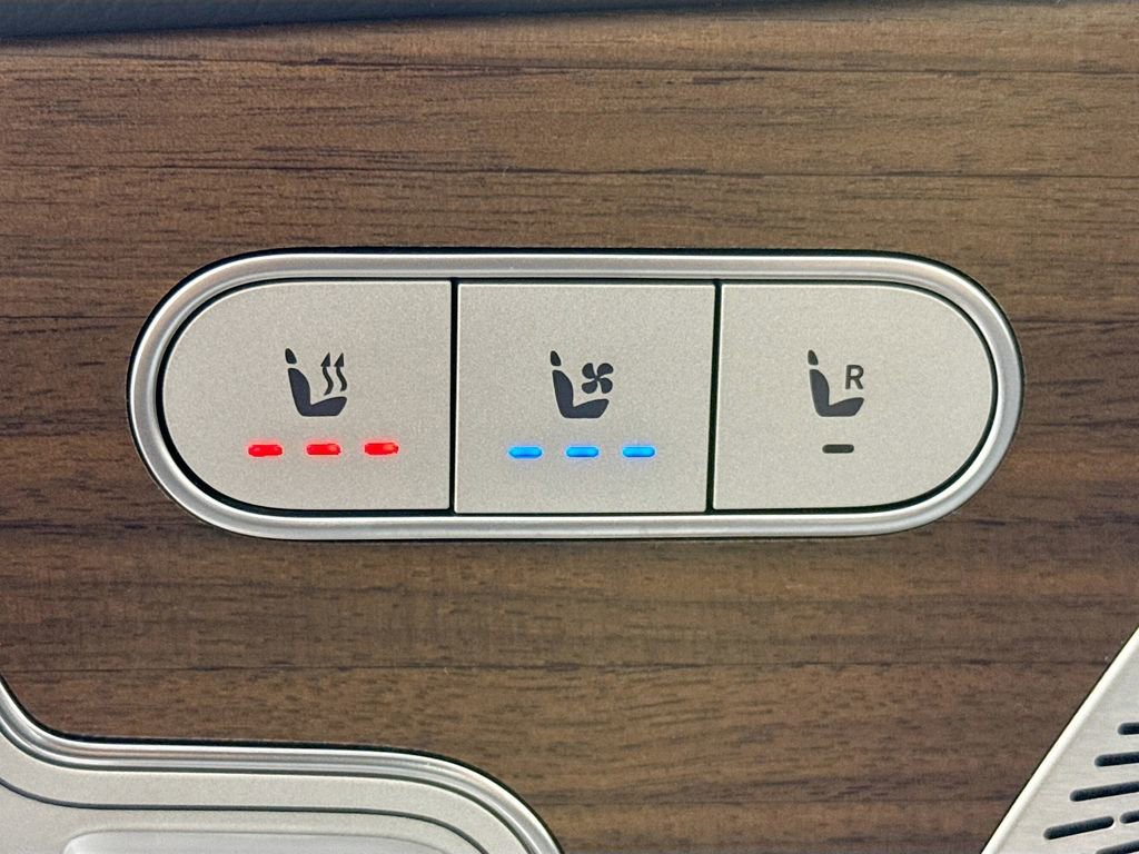 Certified 2025 Mercedes-Benz GLE 350 4MATIC image 21