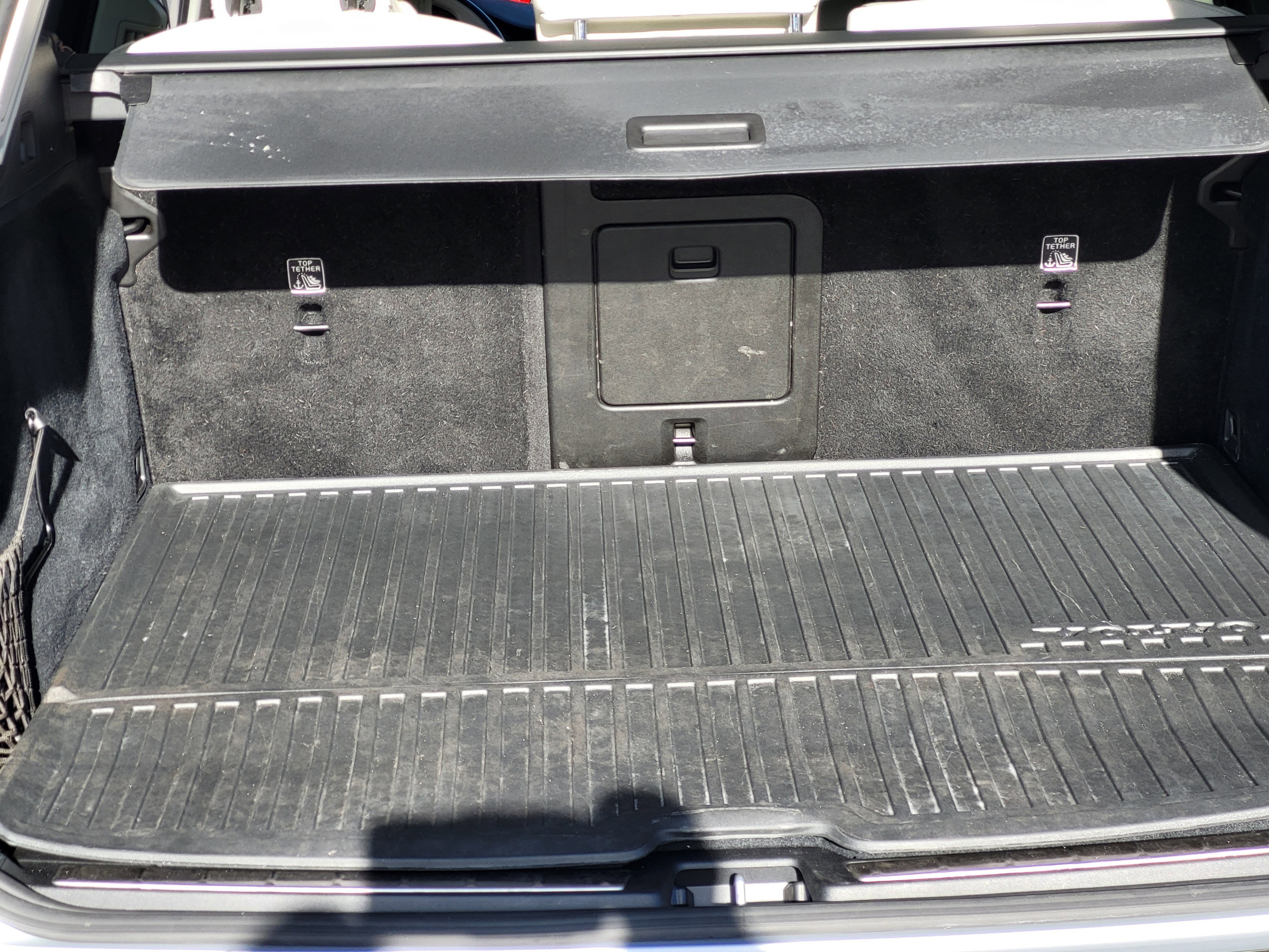 Certified 2024 Volvo XC60 T8 Plus w/ Protection Package Premier image 21