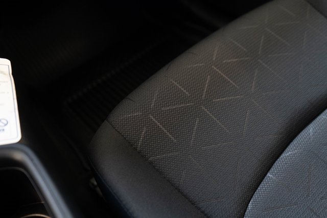 Used 2025 Toyota RAV4 XLE image 27