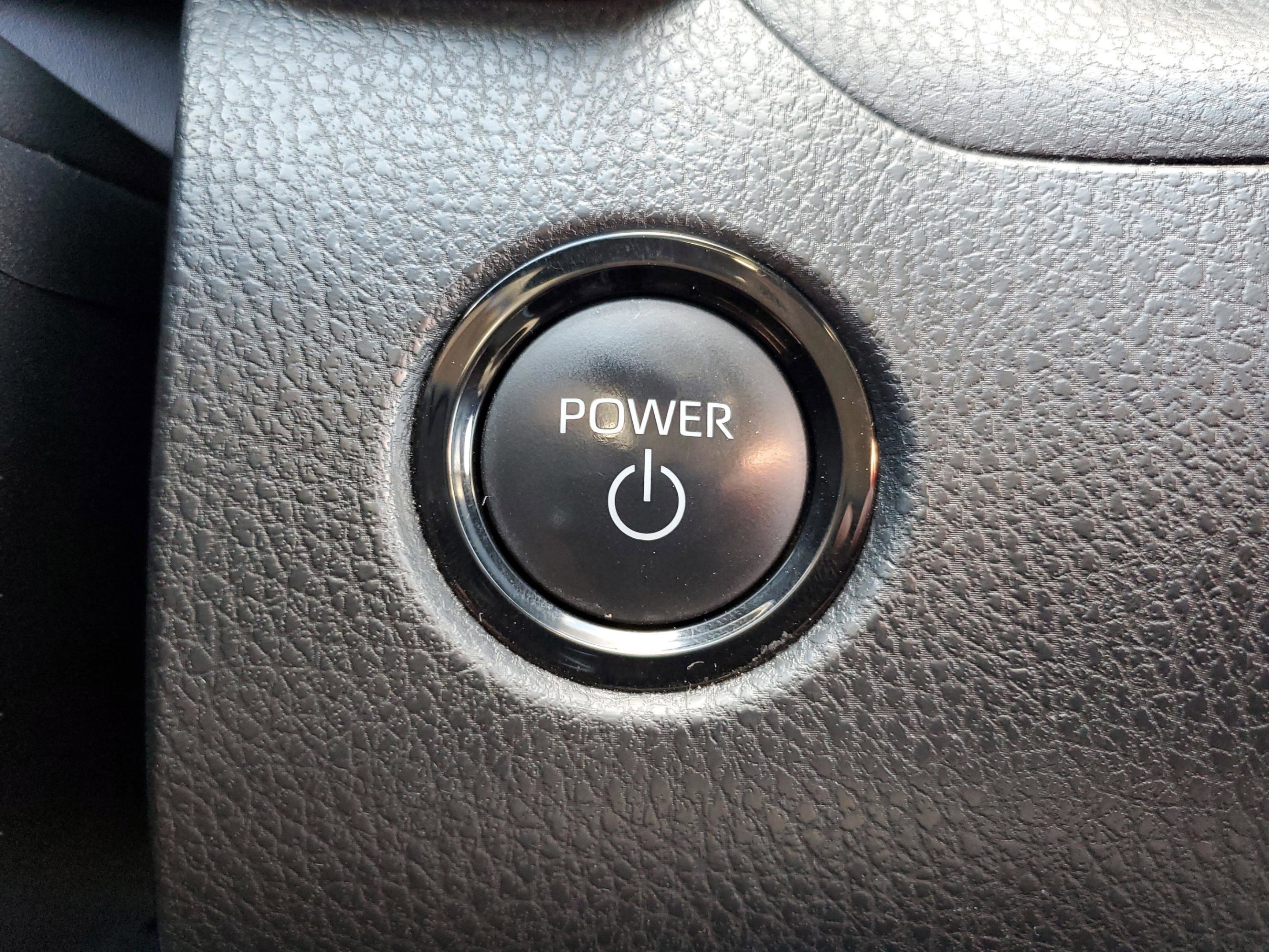 Used 2025 Toyota Camry LE image 33