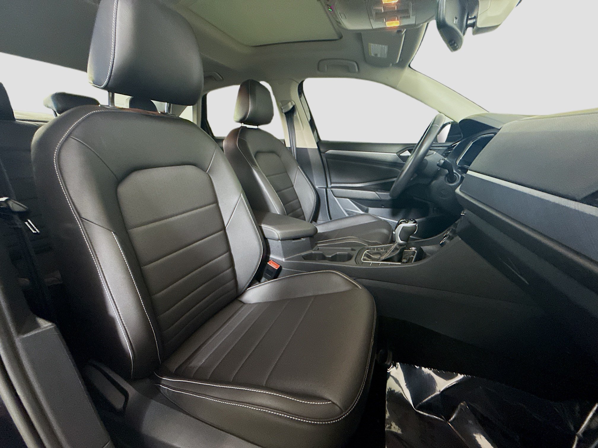 Used 2023 Volkswagen Jetta SE w/ Panoramic Sunroof Package FWD image 29
