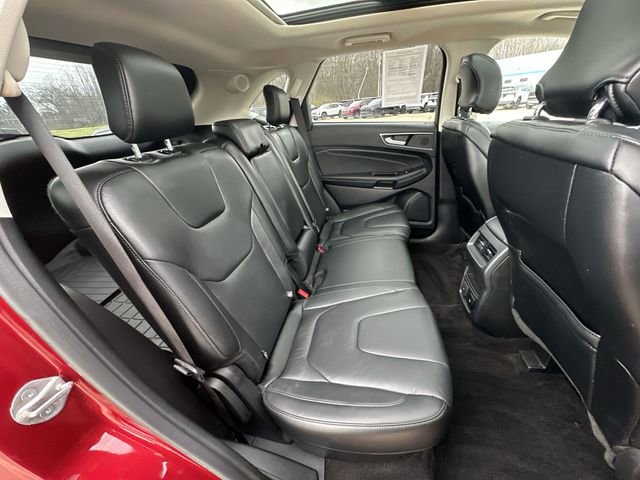 Used 2019 Ford Edge Titanium w/ Cold Weather Package image 30