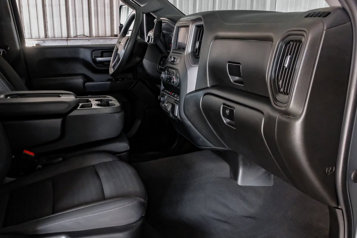 Used 2024 Chevrolet Silverado 2500 Custom w/ Custom Value Package AWD/4WD image 13