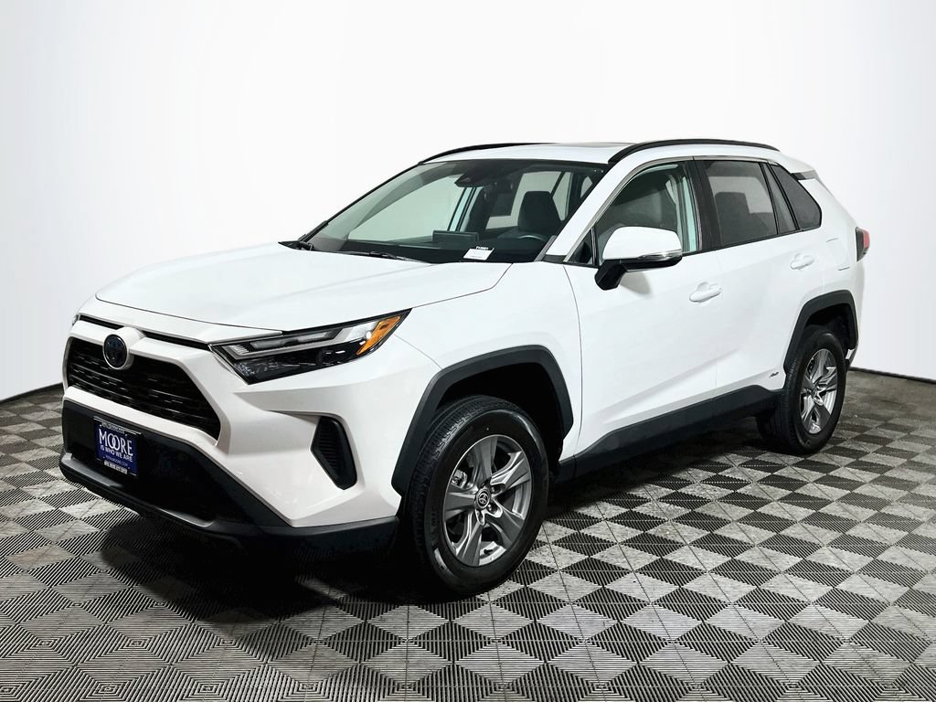 Certified 2023 Toyota RAV4 XLE w/ Convenience Package AWD/4WD image 3