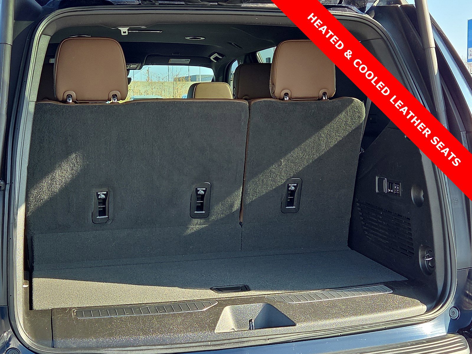 Used 2023 Chevrolet Tahoe High Country image 9