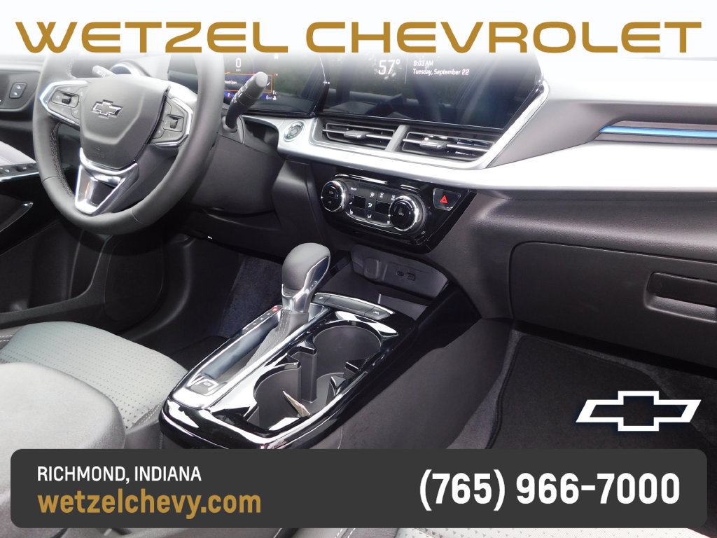 New 2026 Chevrolet Trax LT w/ Midnight Edition FWD image 17
