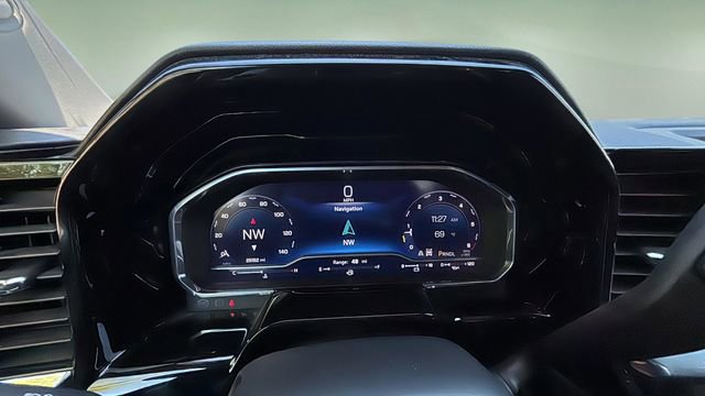 Used 2024 Chevrolet Silverado 1500 LT image 16